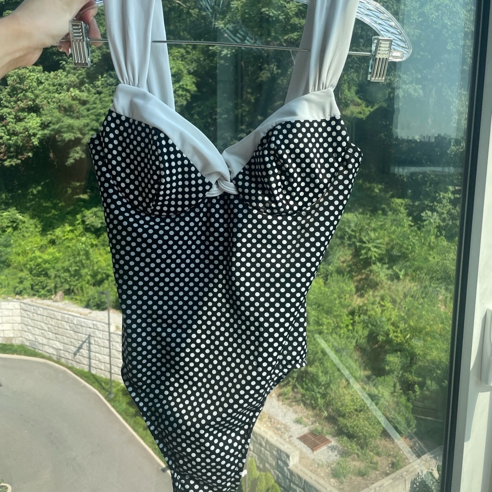 Vintage Y2K Miraclesuit one piece swim black white summer vacation
